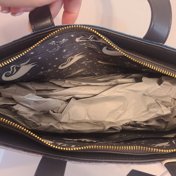 Disney Loungefly Nightmare Before Christmas Jack & Sally Tote Bag - Picture 7 of 11